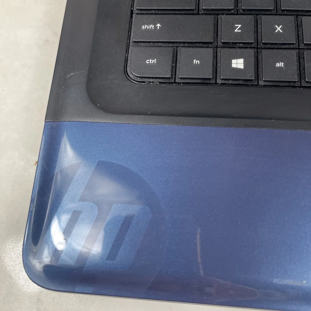 HP 2000-2d19WM 15.6in. (320GB, AMD E-300 Dual-Core, 1.3GHz, 4GB) NOT TESTED
